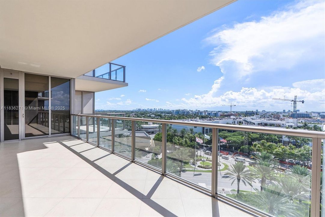 На продажу: $7,000,000 (3 спален, 3 ванн, 2839 Квадратных фут)