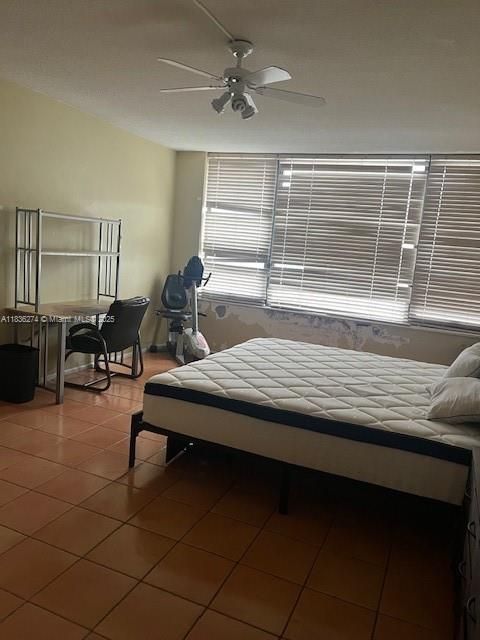 En Venta: $350,000 (2 camas, 2 baños, 1370 Pies cuadrados)