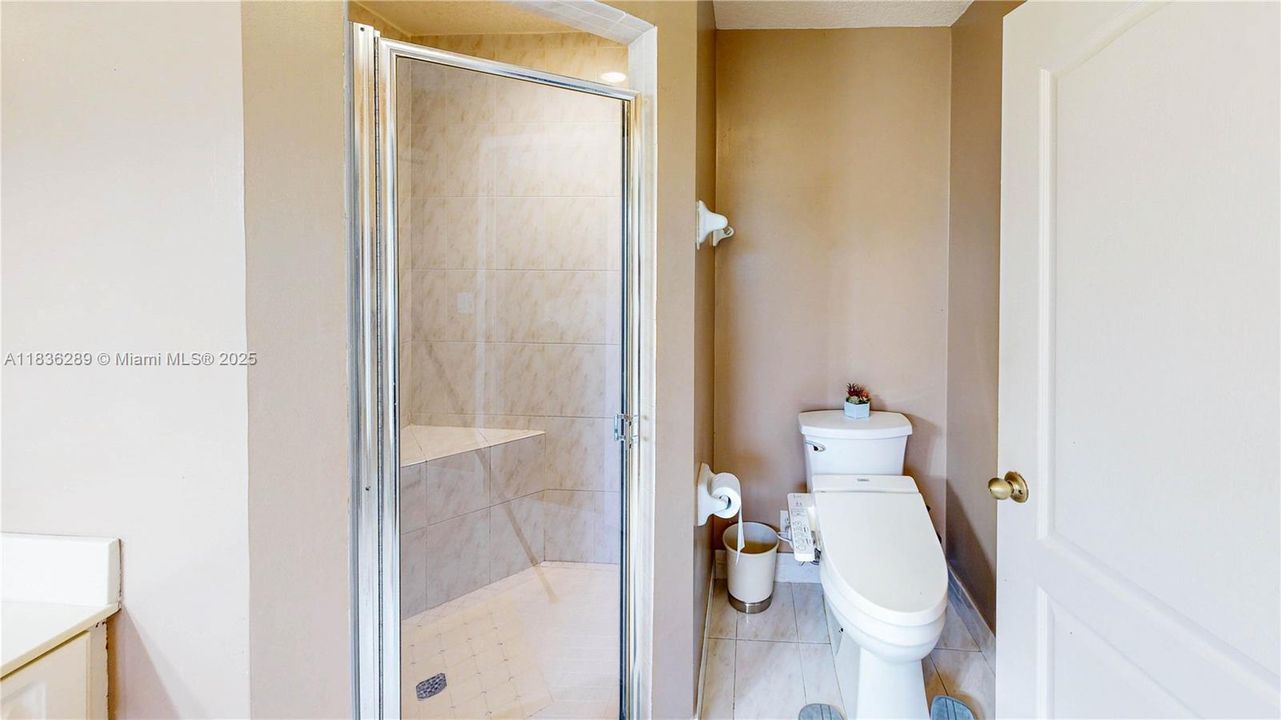 На продажу: $699,900 (4 спален, 2 ванн, 2279 Квадратных фут)