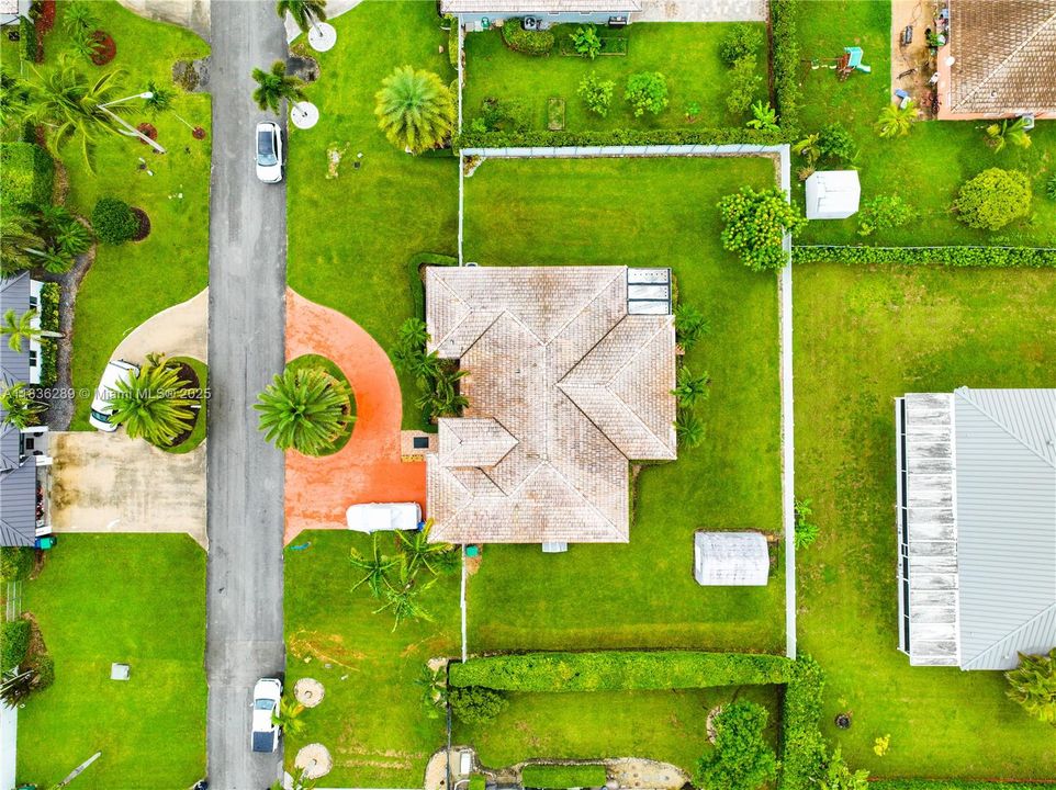 На продажу: $699,900 (4 спален, 2 ванн, 2279 Квадратных фут)