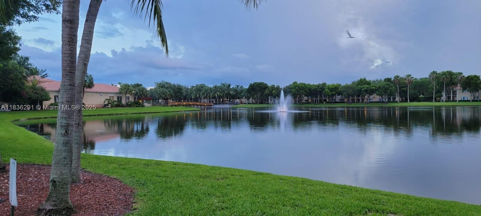 Недавно продано: $285,000 (1 спален, 1 ванн, 850 Квадратных фут)