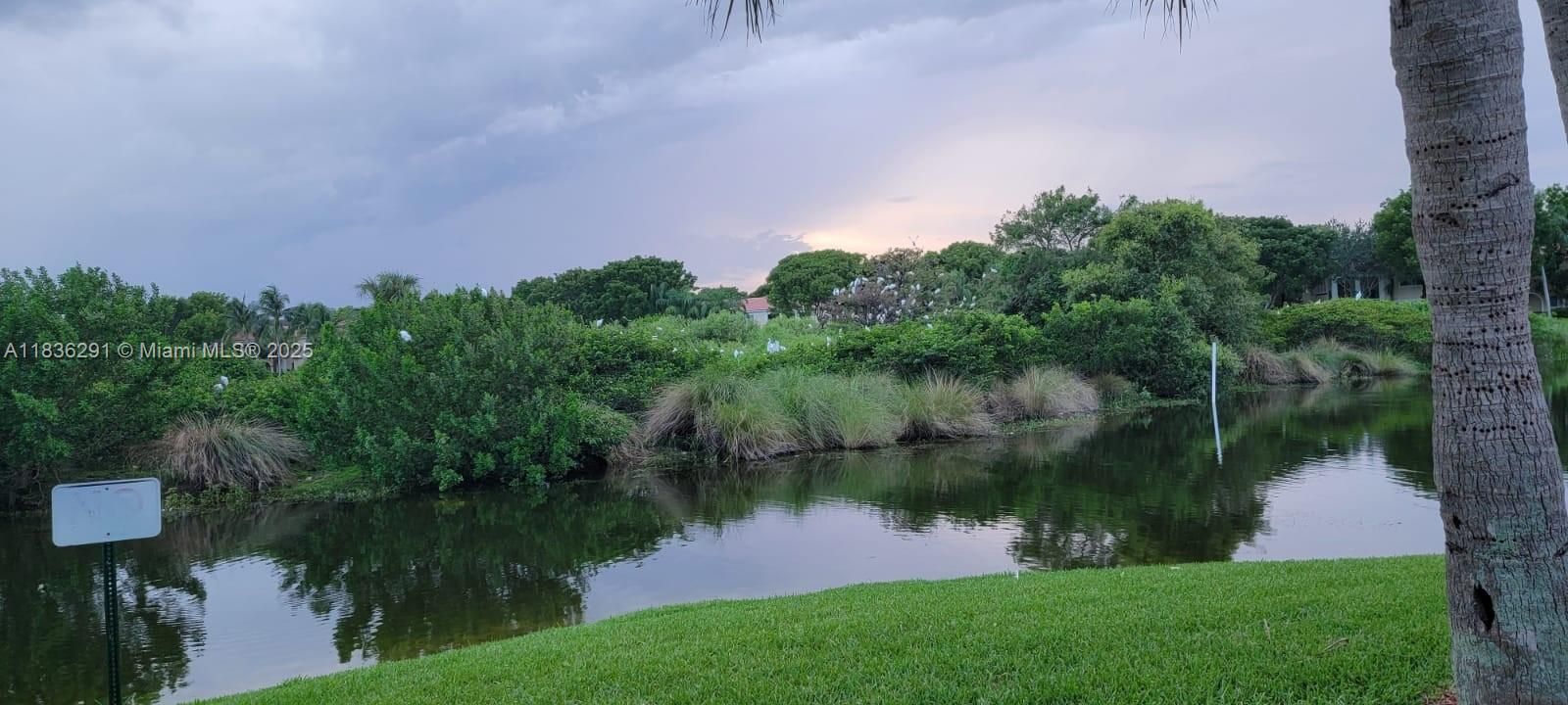 Недавно продано: $285,000 (1 спален, 1 ванн, 850 Квадратных фут)