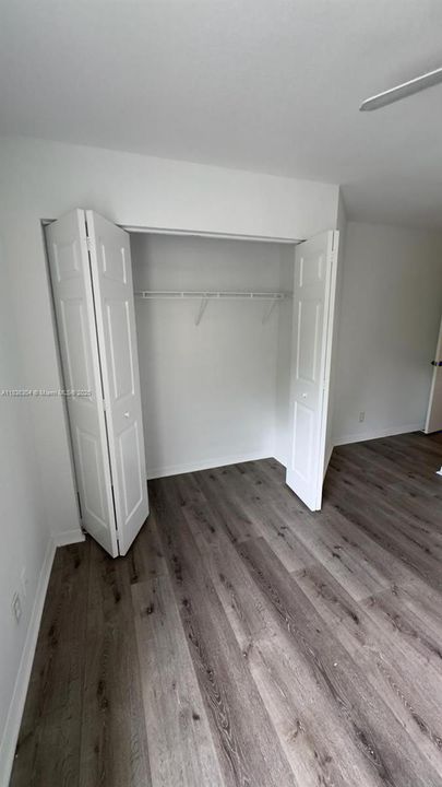 Activo con contrato: $550,000 (3 camas, 2 baños, 1461 Pies cuadrados)