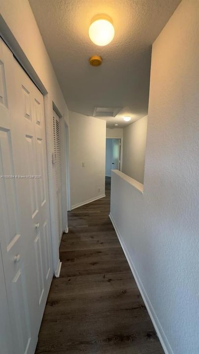 Activo con contrato: $550,000 (3 camas, 2 baños, 1461 Pies cuadrados)