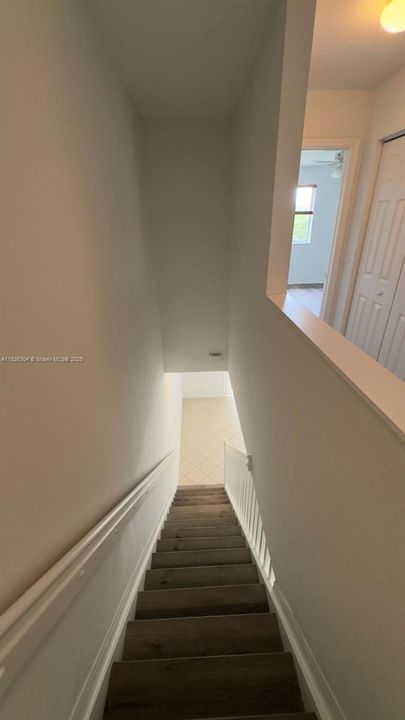 Activo con contrato: $550,000 (3 camas, 2 baños, 1461 Pies cuadrados)