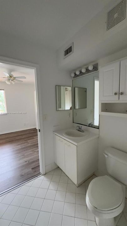 Activo con contrato: $550,000 (3 camas, 2 baños, 1461 Pies cuadrados)