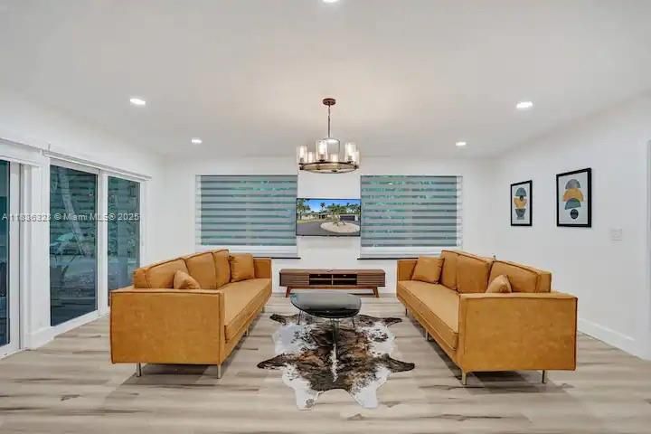 En Venta: $1,475,000 (5 camas, 4 baños, 2145 Pies cuadrados)