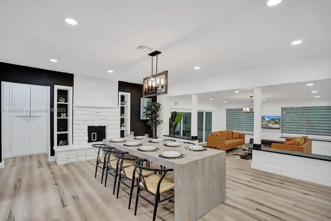 En Venta: $1,475,000 (5 camas, 4 baños, 2145 Pies cuadrados)