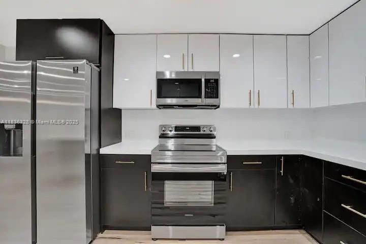 En Venta: $1,475,000 (5 camas, 4 baños, 2145 Pies cuadrados)