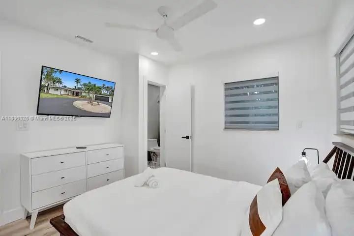 En Venta: $1,475,000 (5 camas, 4 baños, 2145 Pies cuadrados)
