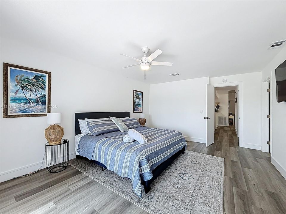 For Sale: $424,000 (3 beds, 2 baths, 1380 Square Feet)