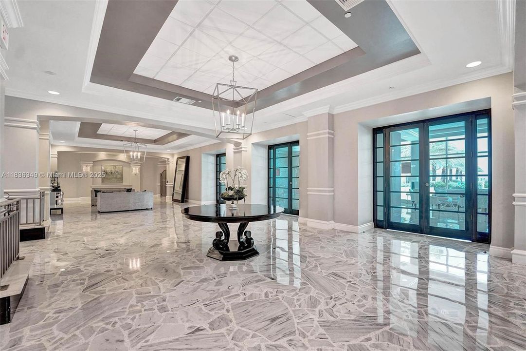 For Rent: $2,450 (1 beds, 1 baths, 835 Square Feet)