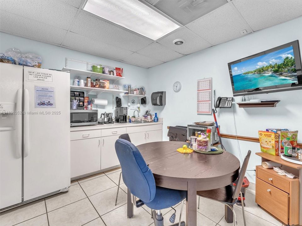 Recently Sold: $5,500,000 (0 beds, 0 baths, 0 Square Feet)