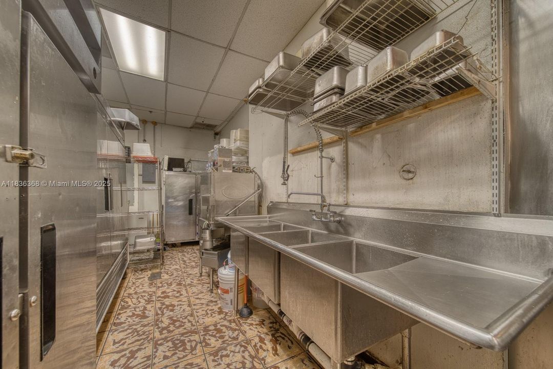 На продажу: $350,000 (0 спален, 0 ванн, 0 Квадратных фут)