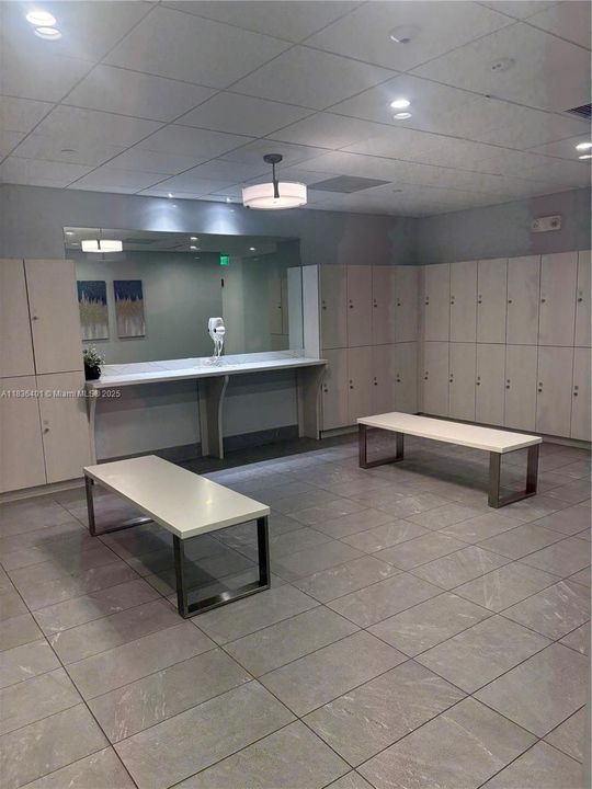 En Venta: $221,000 (2 camas, 2 baños, 1220 Pies cuadrados)