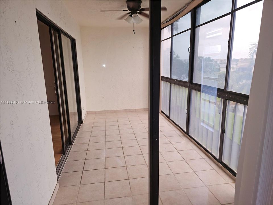 En Venta: $221,000 (2 camas, 2 baños, 1220 Pies cuadrados)