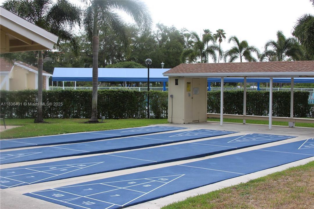 En Venta: $221,000 (2 camas, 2 baños, 1220 Pies cuadrados)