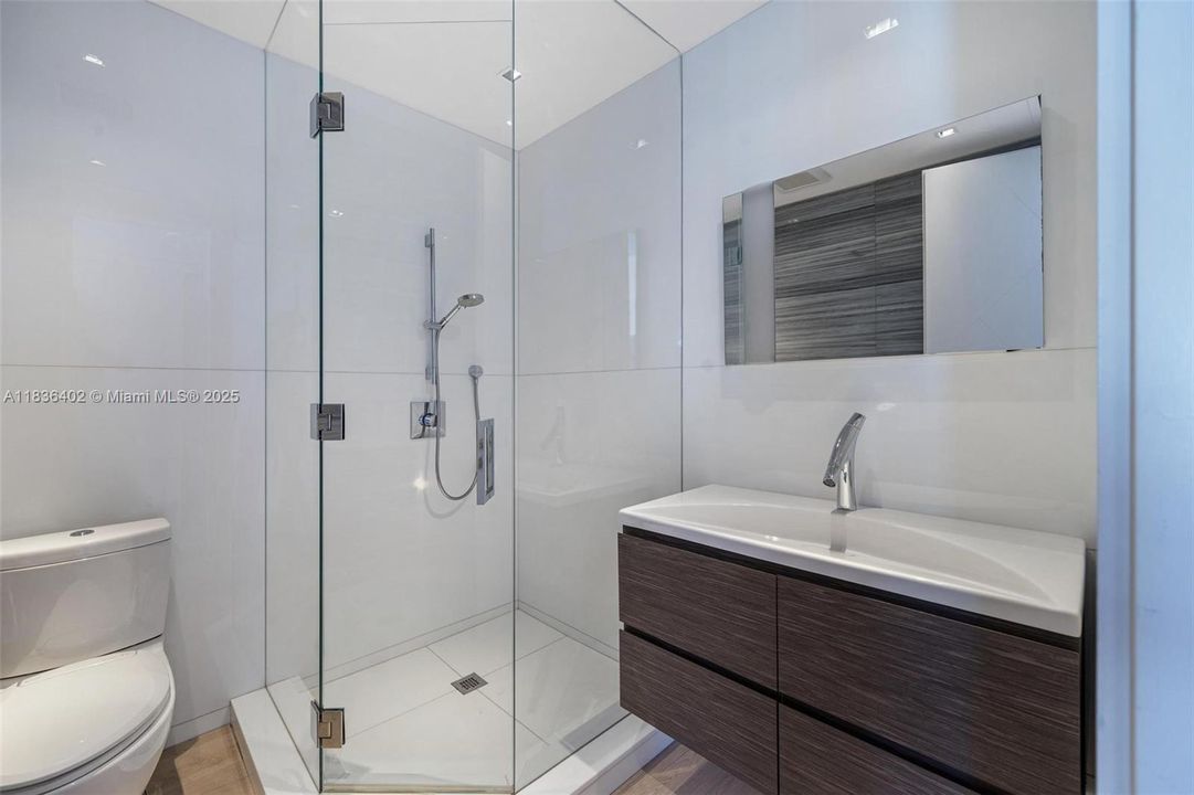 For Sale: $4,650,000 (4 beds, 4 baths, 3807 Square Feet)