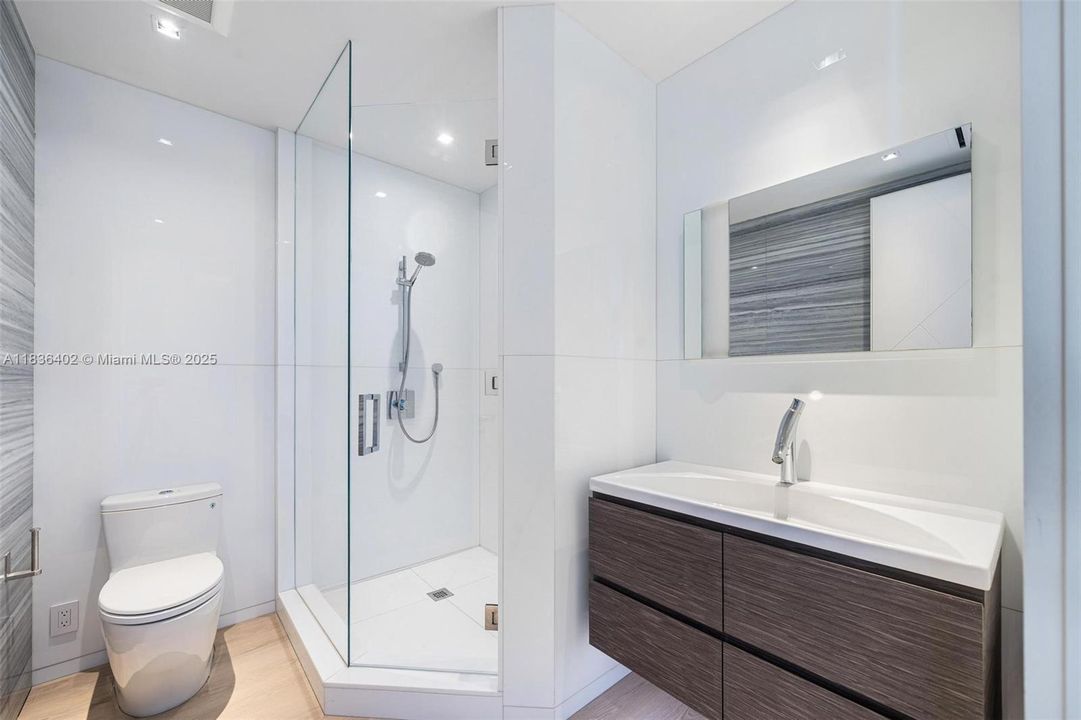 For Sale: $4,650,000 (4 beds, 4 baths, 3807 Square Feet)