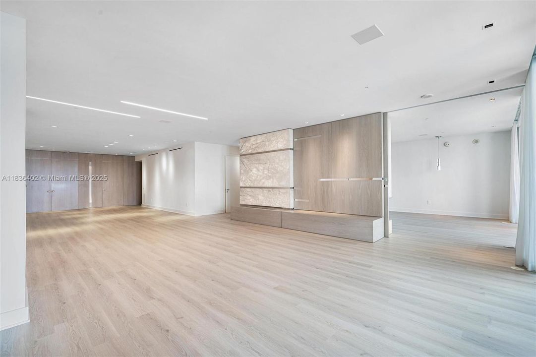 For Sale: $4,650,000 (4 beds, 4 baths, 3807 Square Feet)