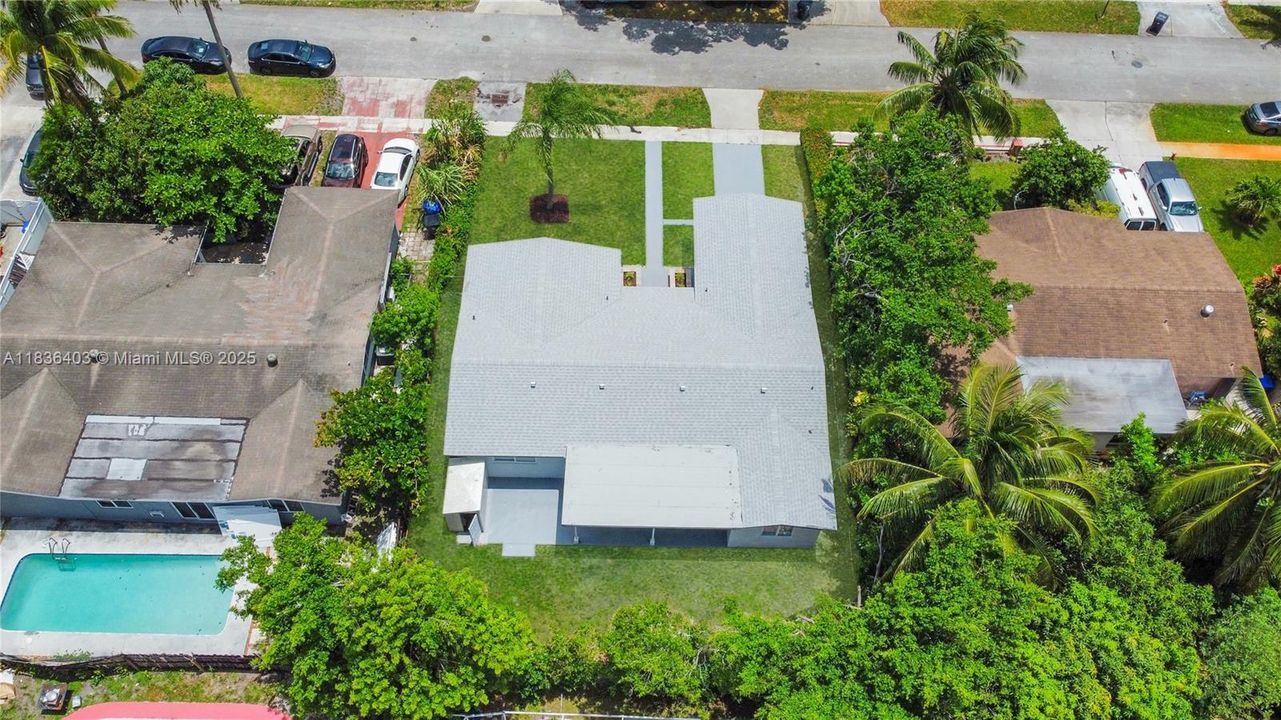 Vendido Recientemente: $480,000 (3 camas, 2 baños, 1497 Pies cuadrados)