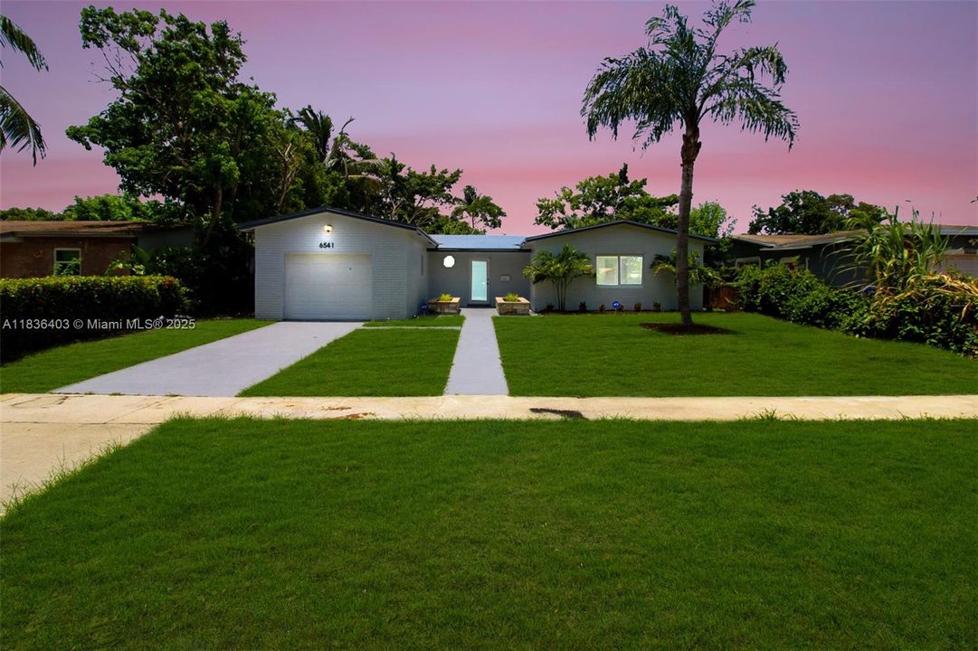 Vendido Recientemente: $480,000 (3 camas, 2 baños, 1497 Pies cuadrados)