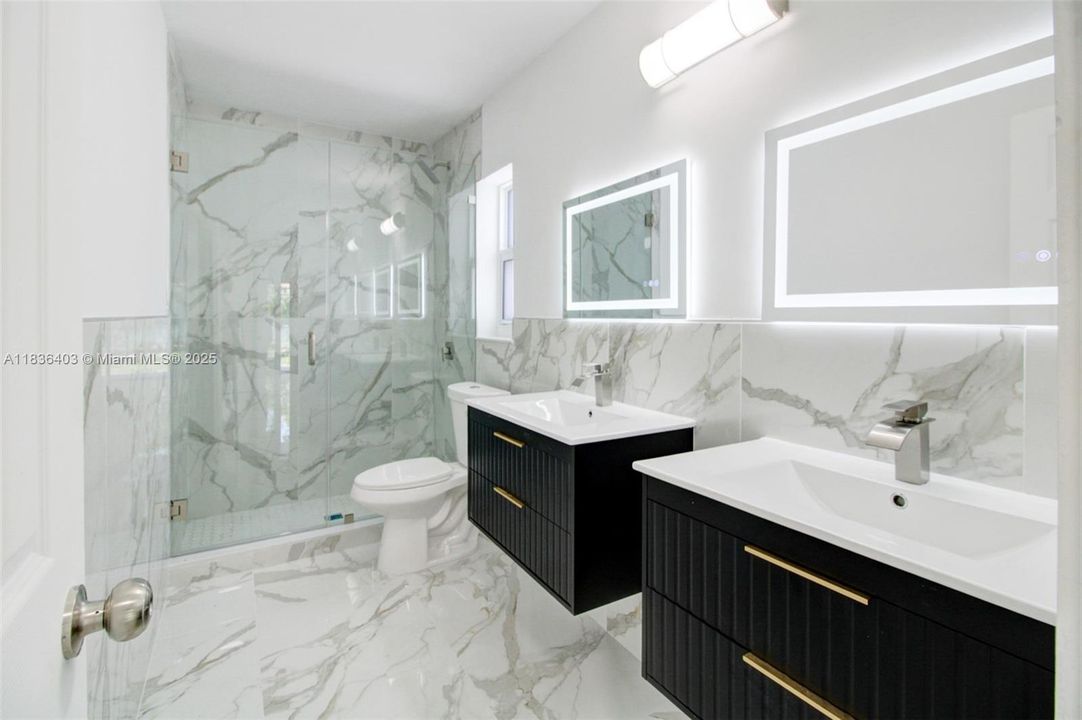 Vendido Recientemente: $480,000 (3 camas, 2 baños, 1497 Pies cuadrados)