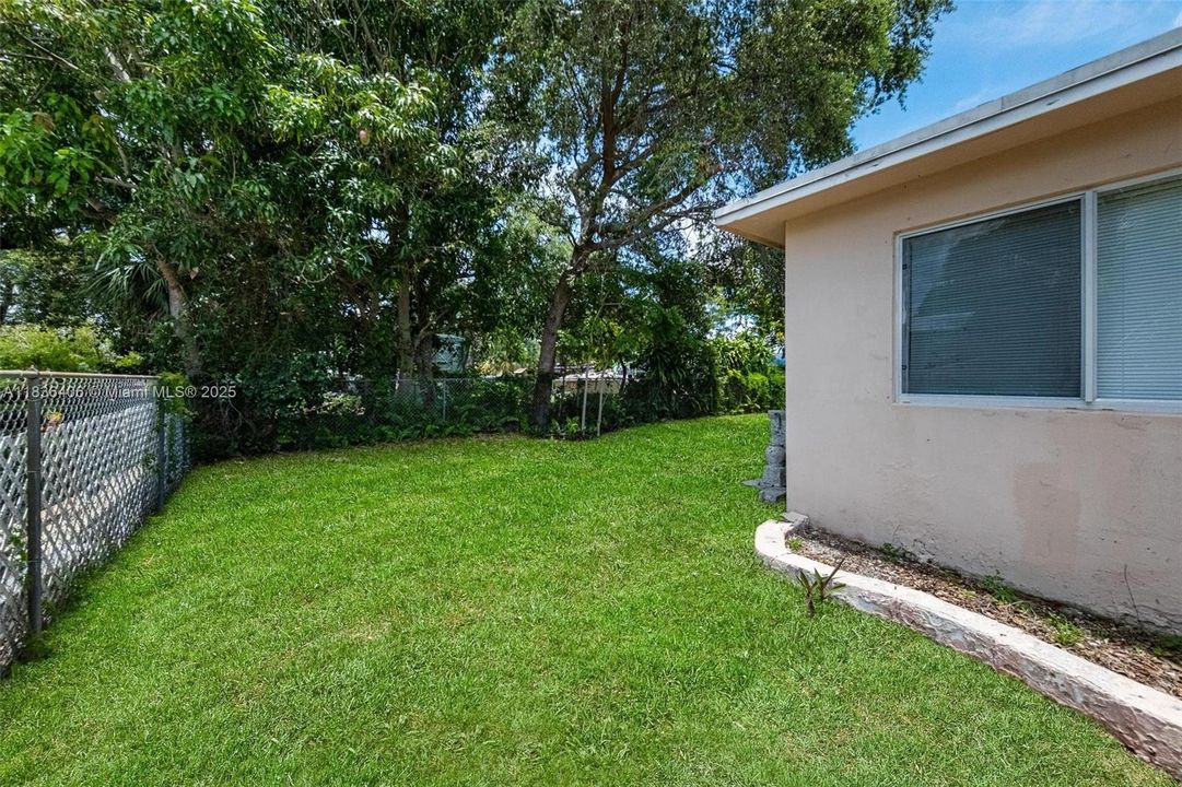 最近售出: $478,000 (4 贝兹, 3 浴室, 1492 平方英尺)