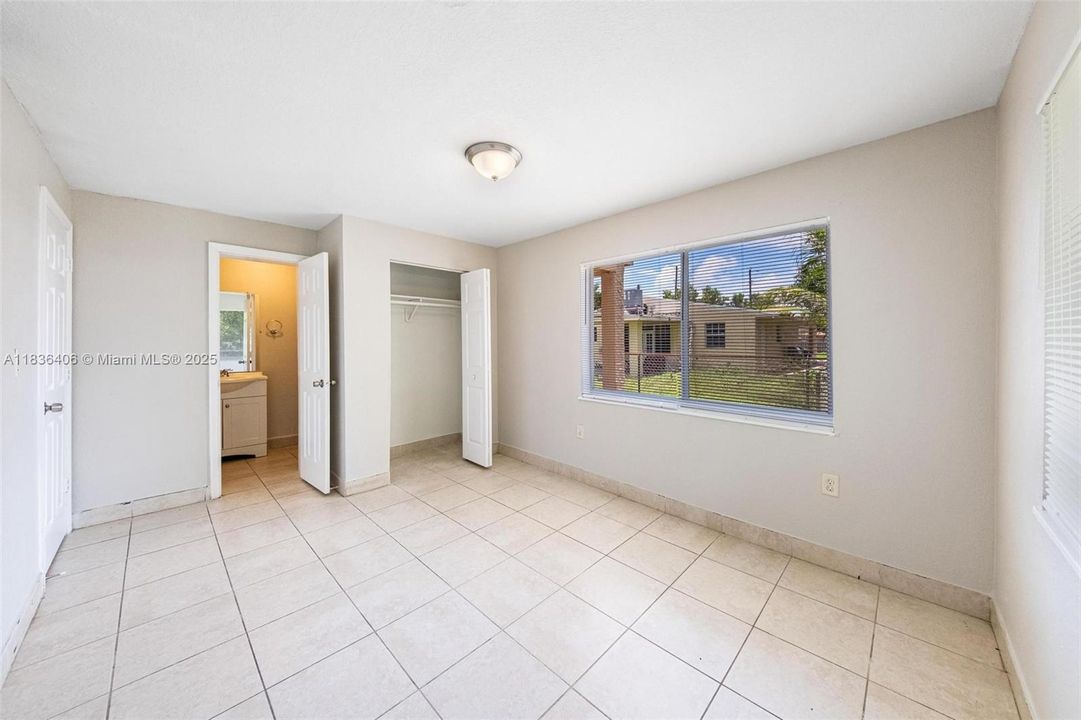 最近售出: $478,000 (4 贝兹, 3 浴室, 1492 平方英尺)