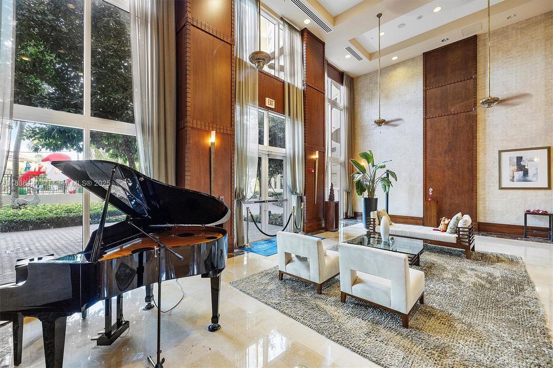 Vendido Recientemente: $389,000 (2 camas, 2 baños, 1175 Pies cuadrados)