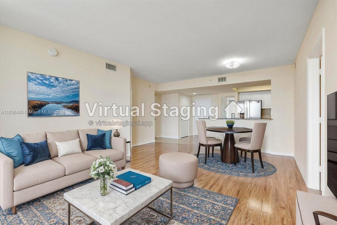 Vendido Recientemente: $389,000 (2 camas, 2 baños, 1175 Pies cuadrados)