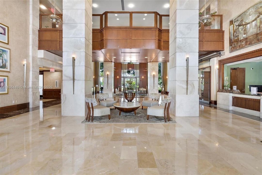 Vendido Recientemente: $389,000 (2 camas, 2 baños, 1175 Pies cuadrados)