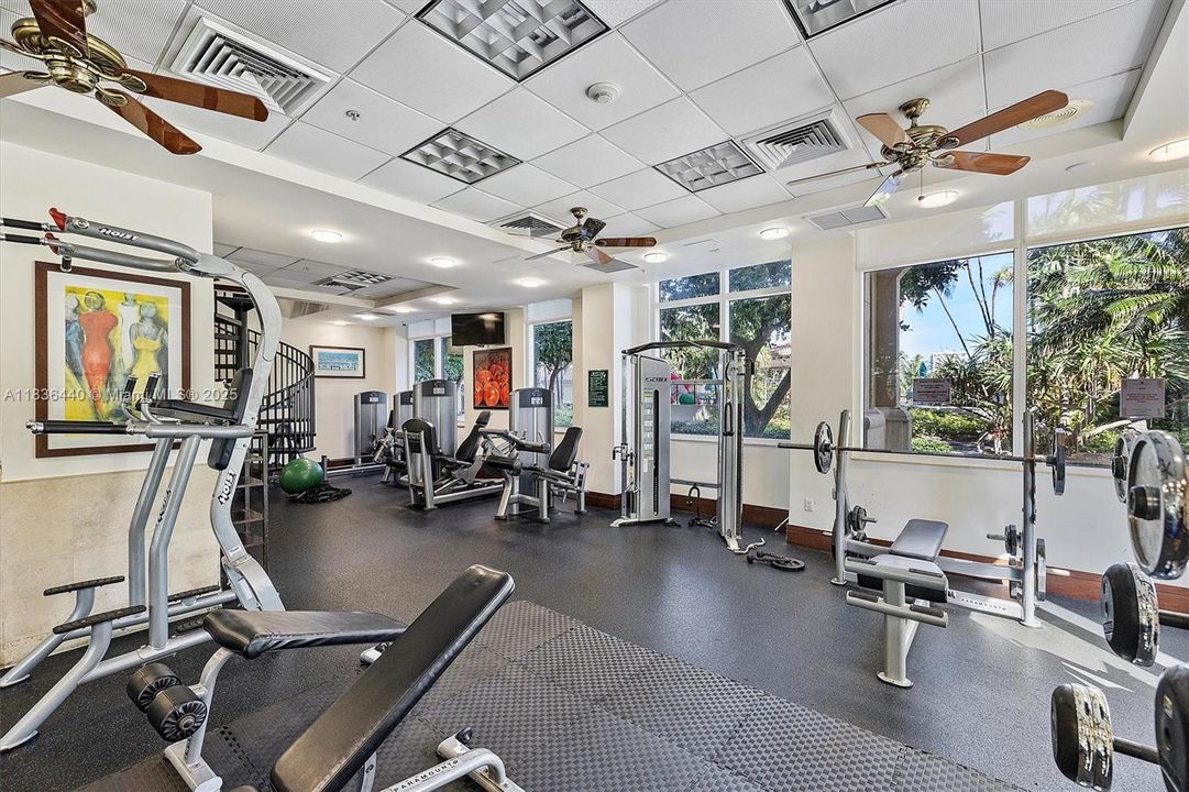 Vendido Recientemente: $389,000 (2 camas, 2 baños, 1175 Pies cuadrados)