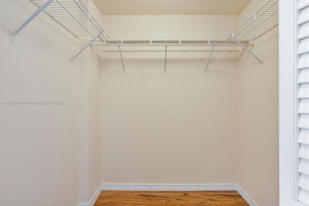 Vendido Recientemente: $389,000 (2 camas, 2 baños, 1175 Pies cuadrados)