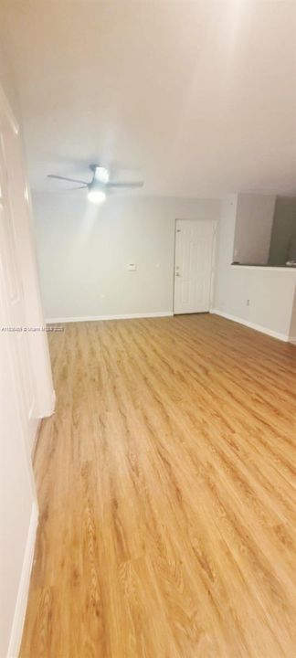 Recientemente alquilado: $1,850 (2 camas, 1 baños, 926 Pies cuadrados)