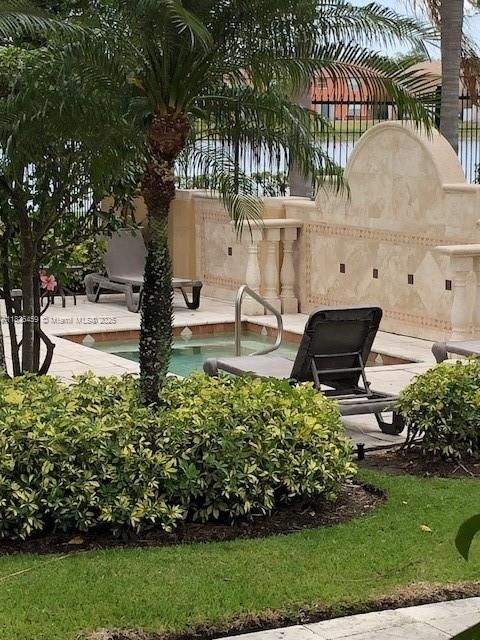 Recientemente alquilado: $1,850 (2 camas, 1 baños, 926 Pies cuadrados)