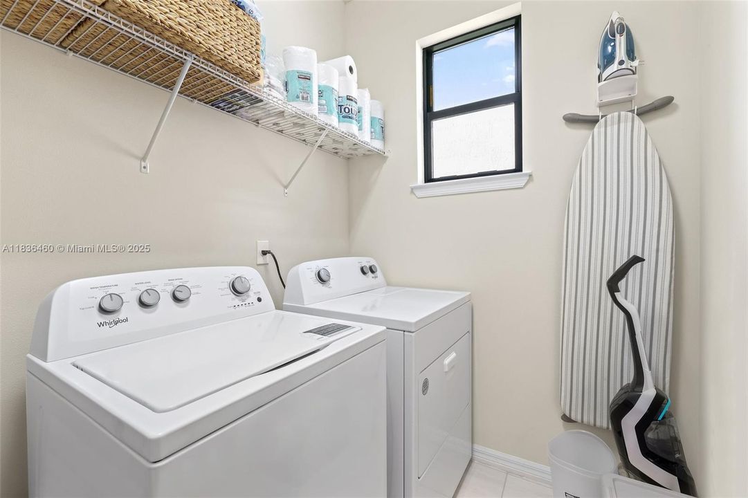 Recently Sold: $817,000 (4 beds, 3 baths, 2130 Square Feet)