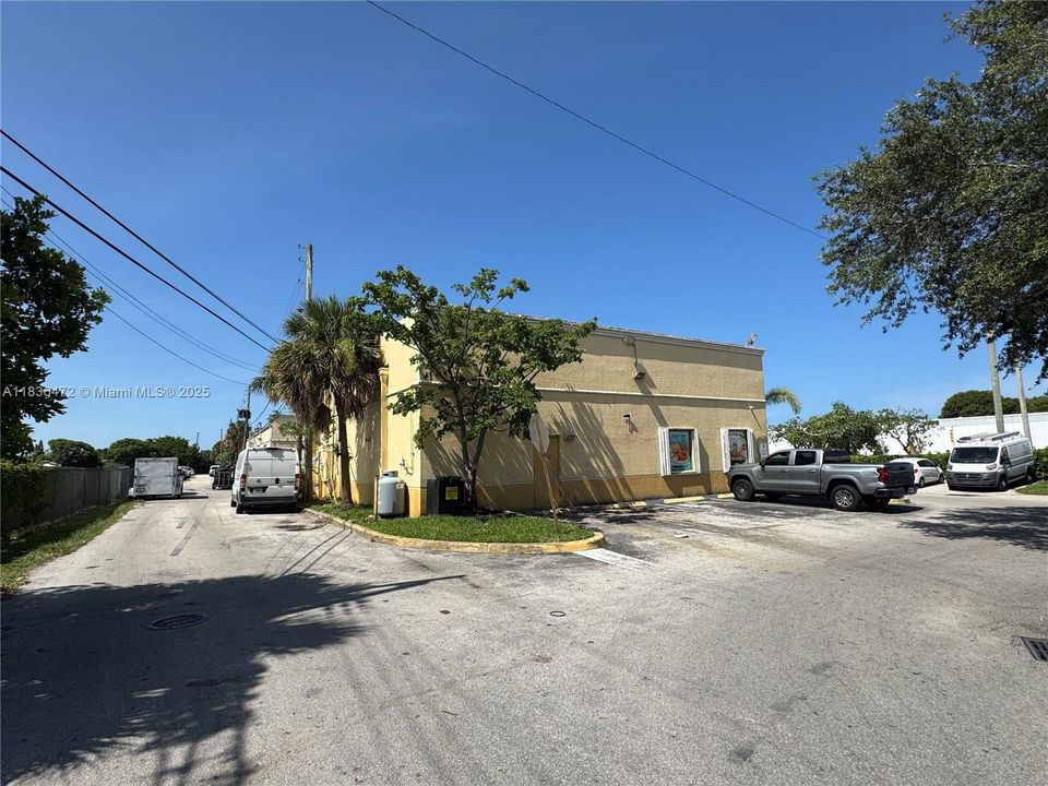 For Sale: $825,000 (0 beds, 0 baths, 0 Square Feet)