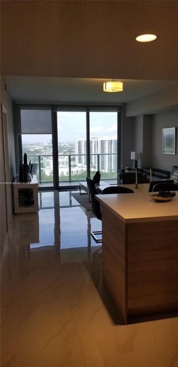 Recently Rented: $3,500 (1 beds, 2 baths, 937 Square Feet)