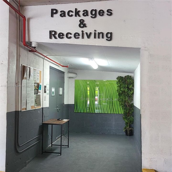 Recently Rented: $3,500 (1 beds, 2 baths, 937 Square Feet)