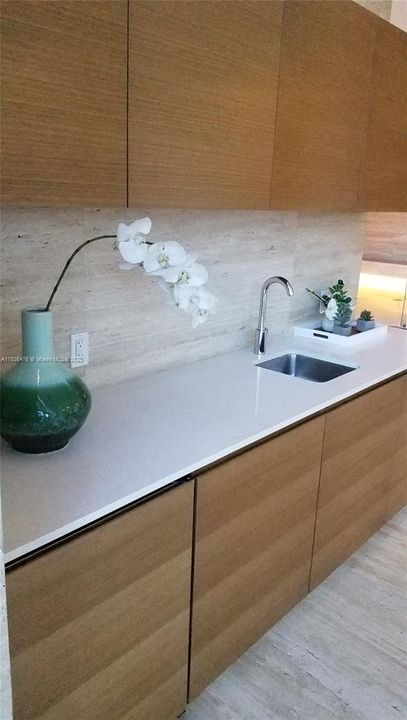 Recently Rented: $3,500 (1 beds, 2 baths, 937 Square Feet)