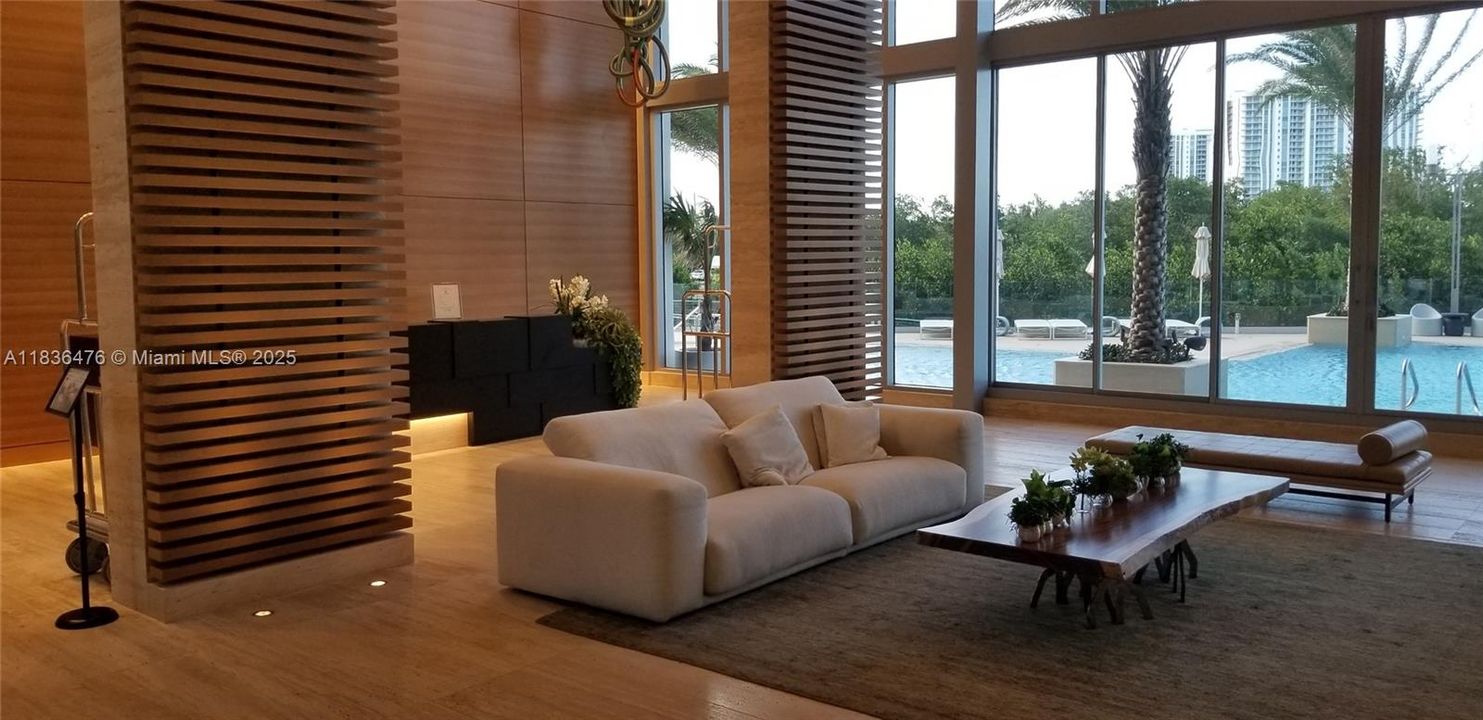 Recently Rented: $3,500 (1 beds, 2 baths, 937 Square Feet)