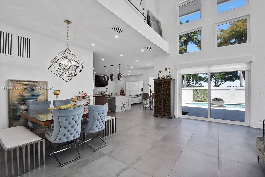 Active With Contract: $2,800,000 (4 beds, 4 baths, 3946 Square Feet)