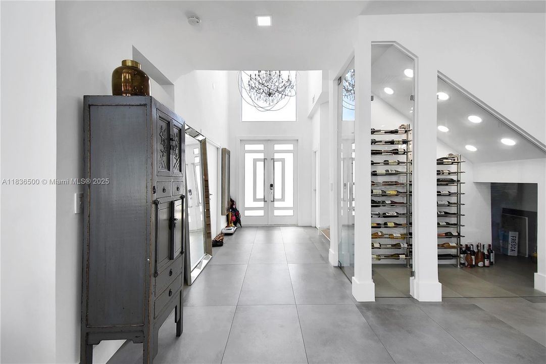 Active With Contract: $2,800,000 (4 beds, 4 baths, 3946 Square Feet)