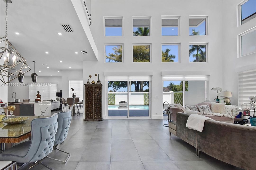 Active With Contract: $2,800,000 (4 beds, 4 baths, 3946 Square Feet)