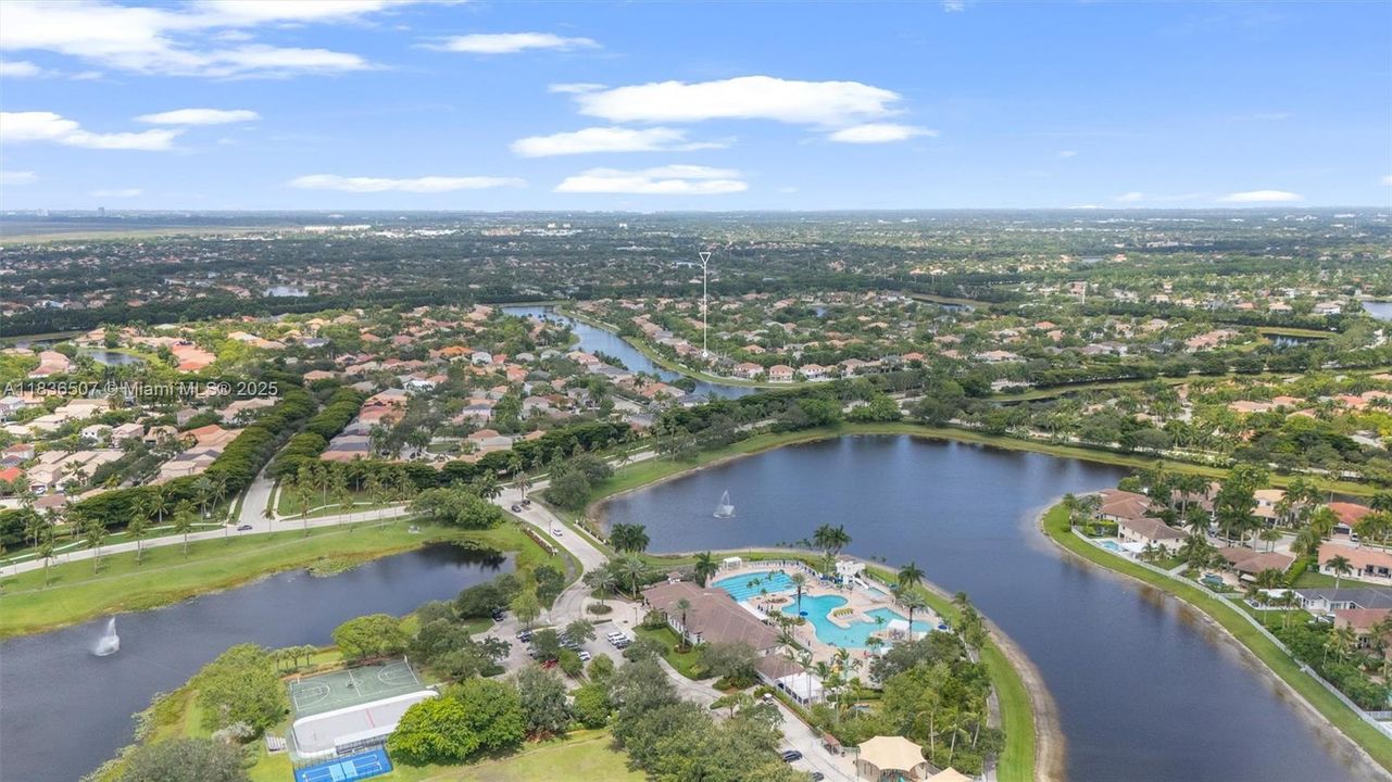 Active With Contract: $1,199,000 (5 beds, 4 baths, 2798 Square Feet)