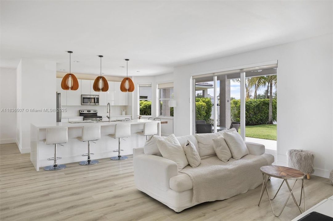 Active With Contract: $1,199,000 (5 beds, 4 baths, 2798 Square Feet)