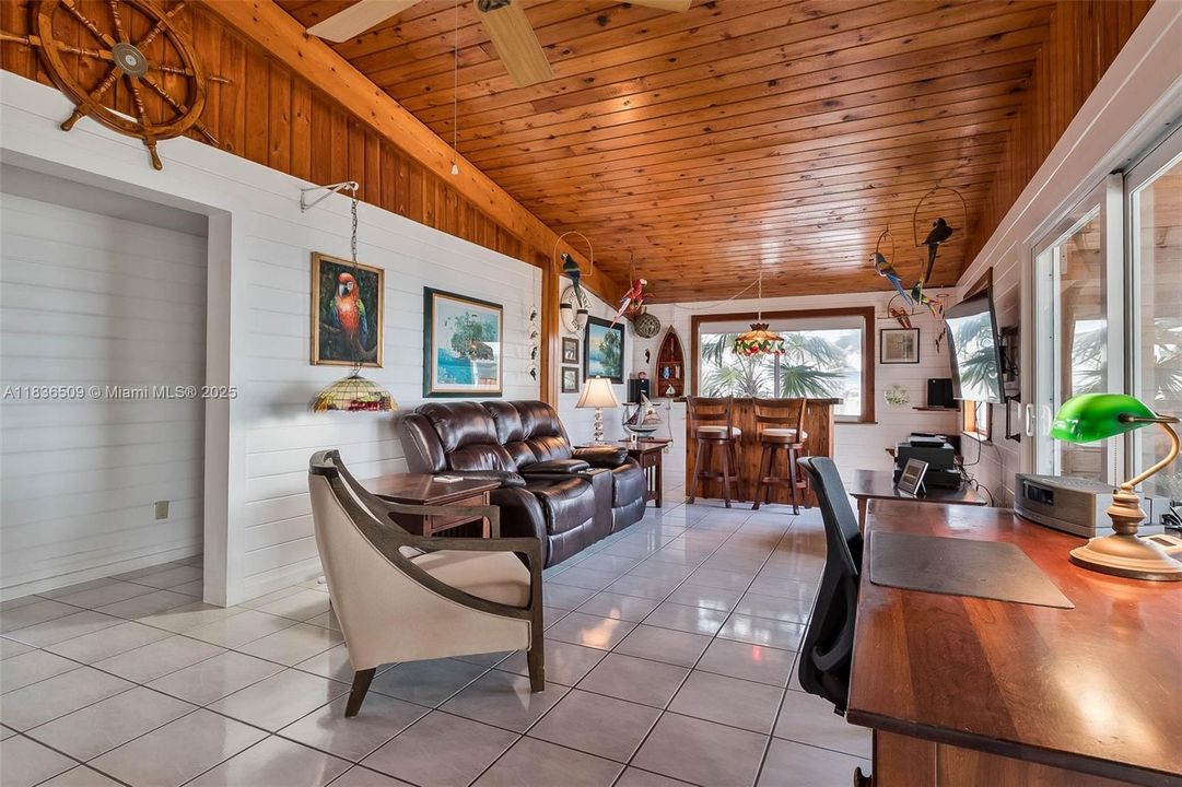 Недавно продано: $1,850,000 (3 спален, 2 ванн, 960 Квадратных фут)