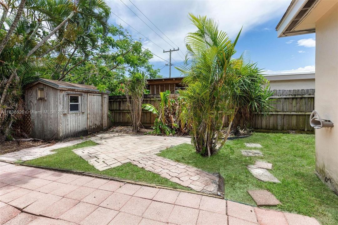 Vendido Recientemente: $365,000 (2 camas, 1 baños, 1001 Pies cuadrados)