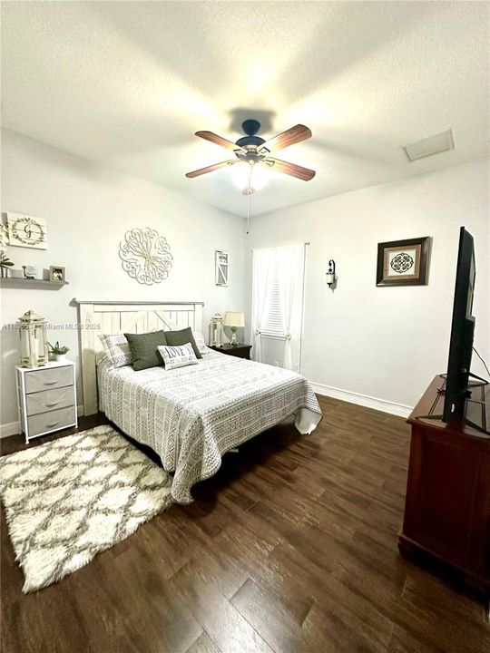 For Sale: $980,000 (4 beds, 3 baths, 3118 Square Feet)